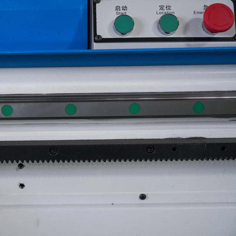 Станок для резки древесины с ЧПУ с многоцелевым и высоким использованием