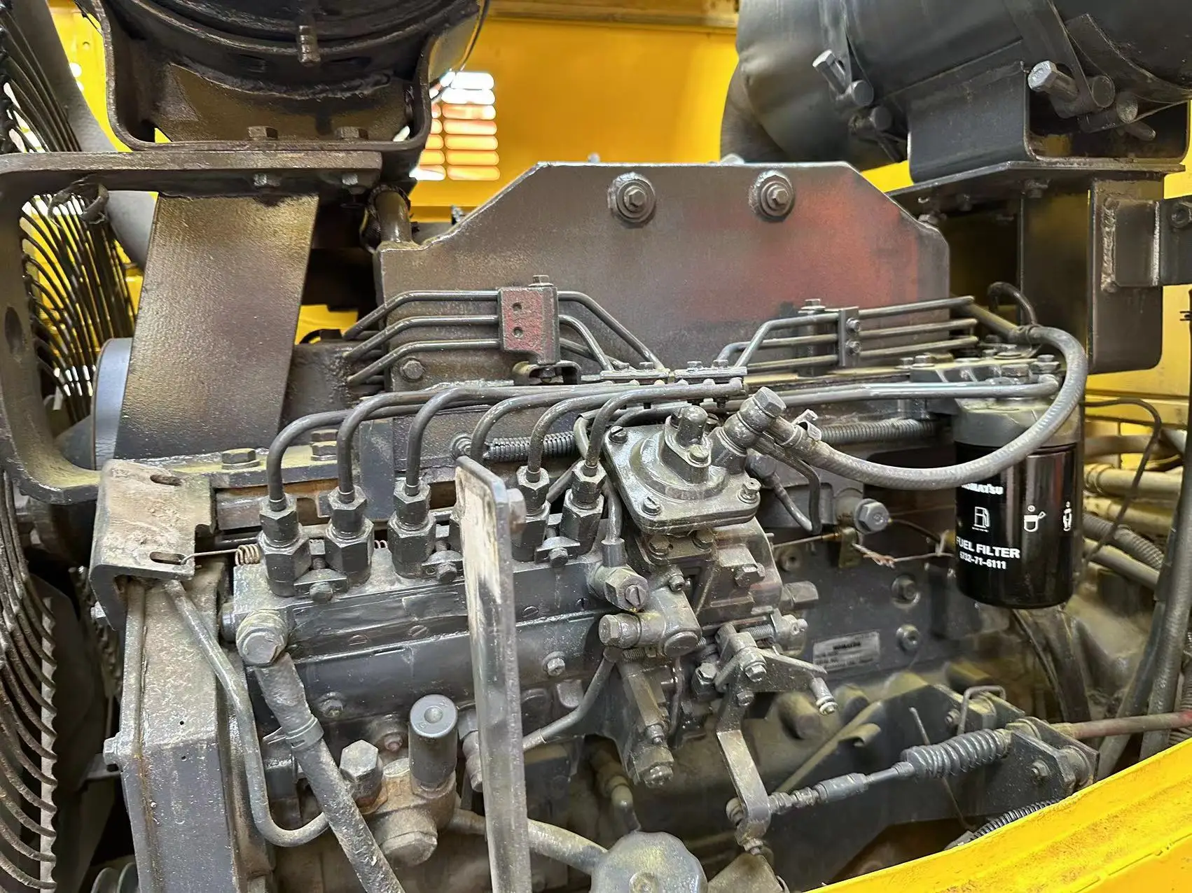 Отличное рабочее состояние подержанный колесный погрузчик Komatsu WA320 4 тонны 5 тонн высокая эффективность производства