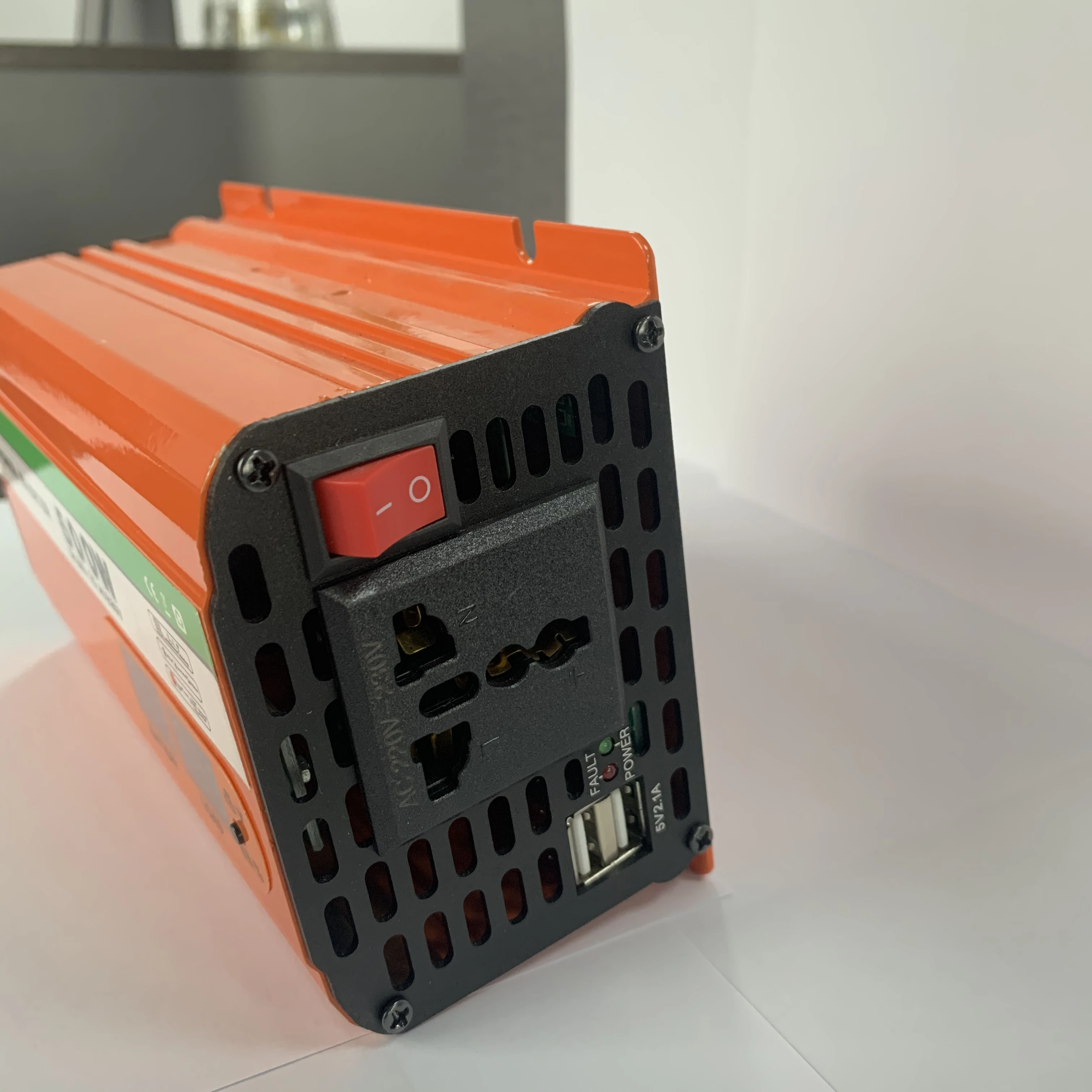 Jarrett 1KW 12V High Quality Switch Modified Sine Wave Power Inverter Car Inverter