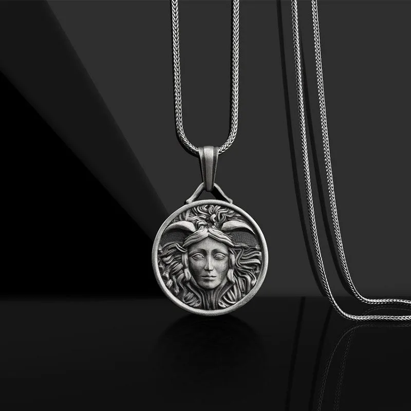 Blues OEM wholesale hip-hop medusa pendant necklace The Greek Myth Of The Snake Hair medusa  jewelry for men women gift