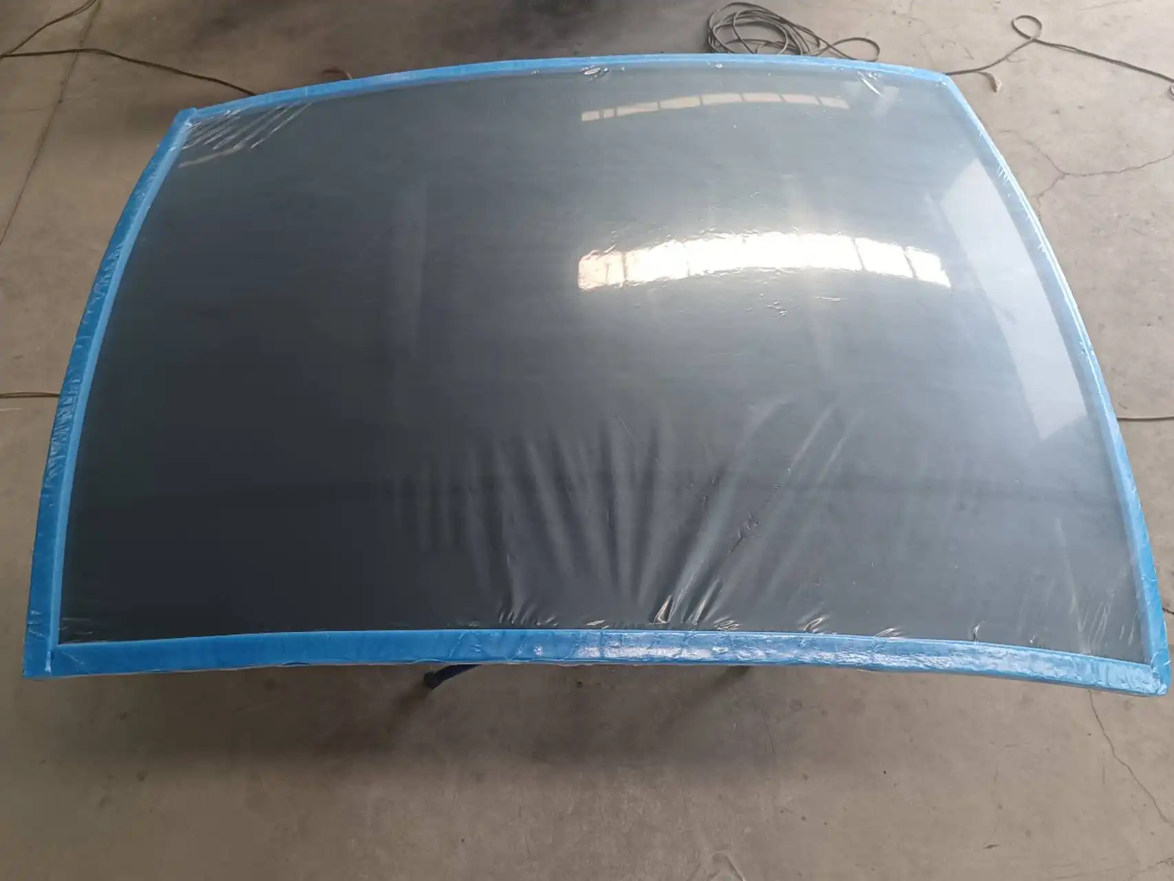 Sales Tesla Y  OEM sunroof and  windshield Auto glass wholesale and retail