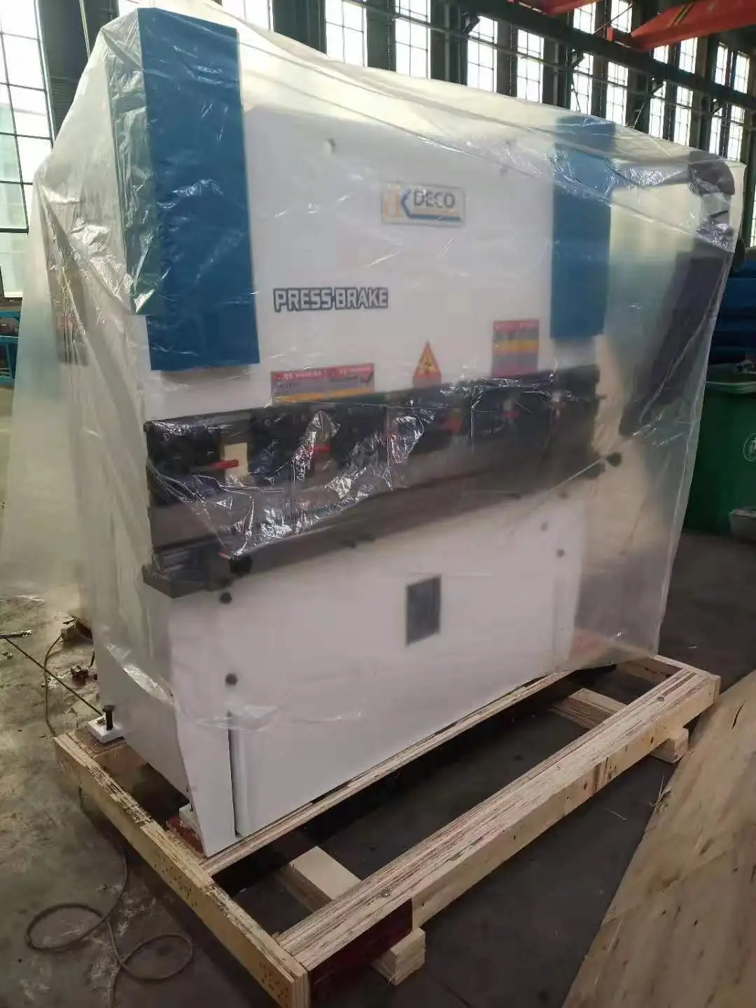 WC67Y 30 tons or 40T 1600mm hydraulic metal plate press brake machine with cnc or nc controller for sale