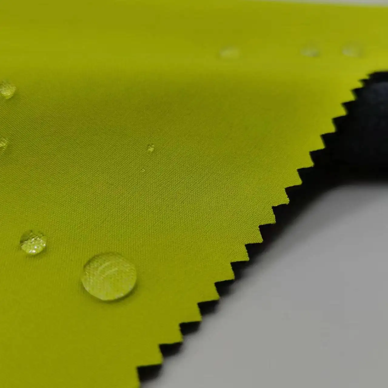 100% Polyester Softshell Plain Breathable Waterproof Windproof TPU Bonded Fleece 3 Layer Softshell Fabric For Jacket