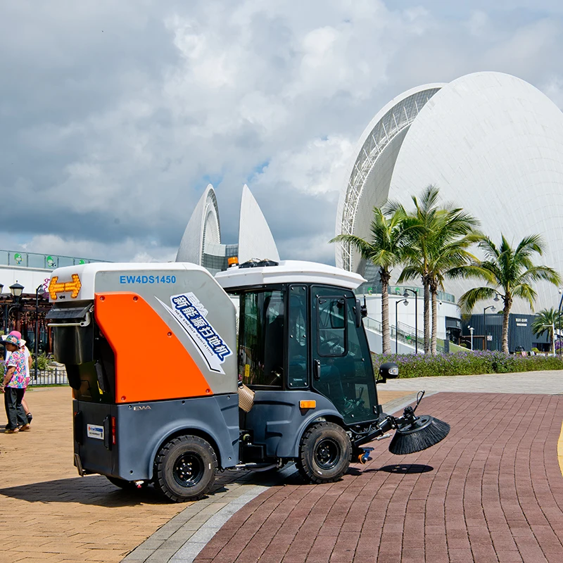Chinese Street Road Vacuum Cleaning Leaves Sweeper With Awning Ride On Floor Sweeper Machine