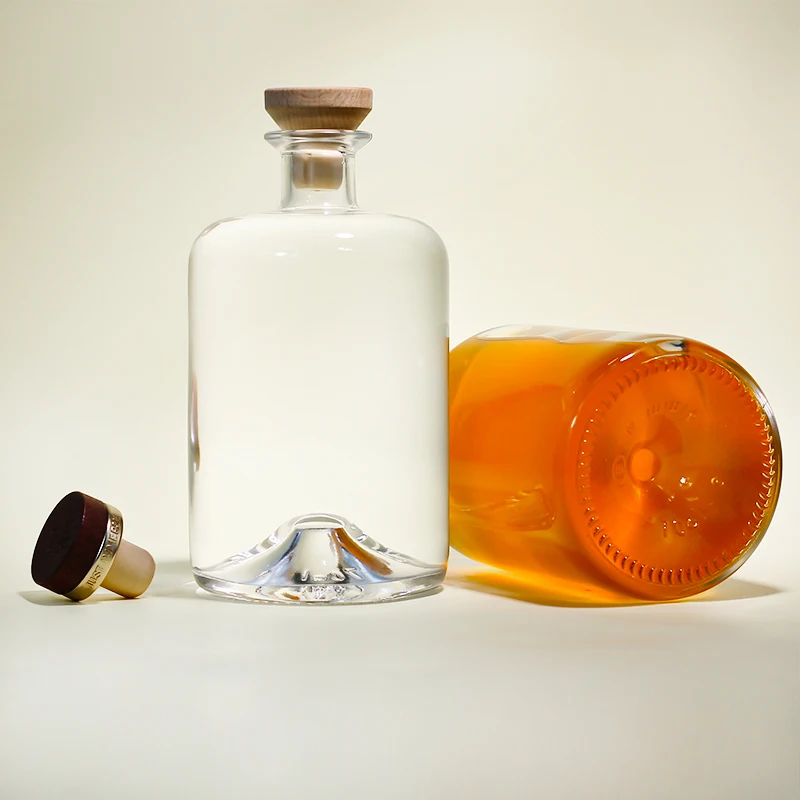 Customized shape factory price glass spirit rum gin vodka bottle 500 ml 700ml 750ml 375ml 600ml 650ml 1000ml