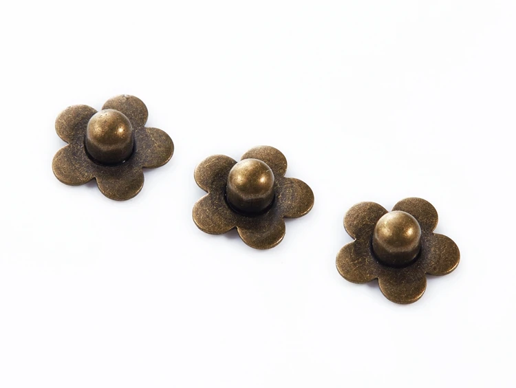 OEM High Quality Metal flower shape rivet for leather and shoes