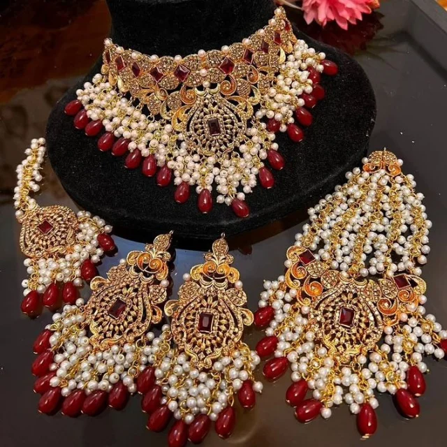 Premium Quality Hot Sale Luxury Indian Pakistani Bridal Jewelry Sets Hand Crafted Gold Plated Antique Jewelry Sets For Women
