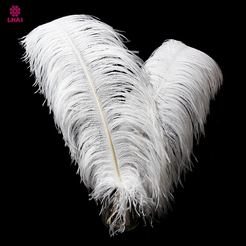 Карнавальные страусиные перья 65-70 см