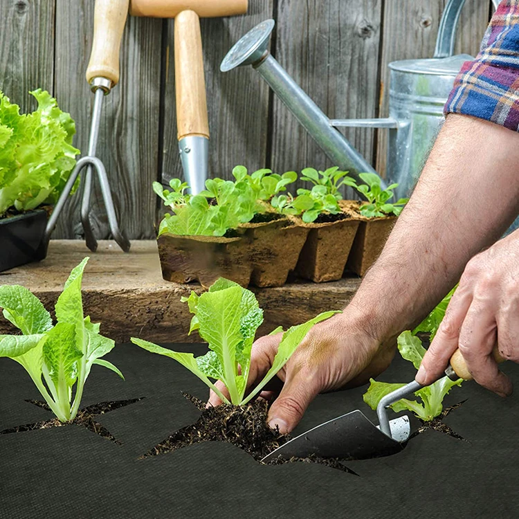 Weed control barrier mat in roll fabric / landscape ground cover / PP spunbond nonwoven non woven fabric or agriculture