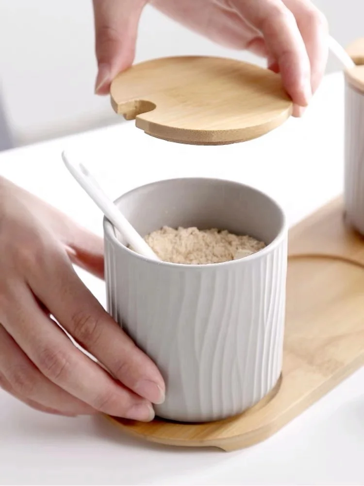 Water Ripple Porcelain Condiment Jar Spice Container With Small Spoon Ceramic Kitchenware 3pcs Spice Jar set with Bamboo Tray