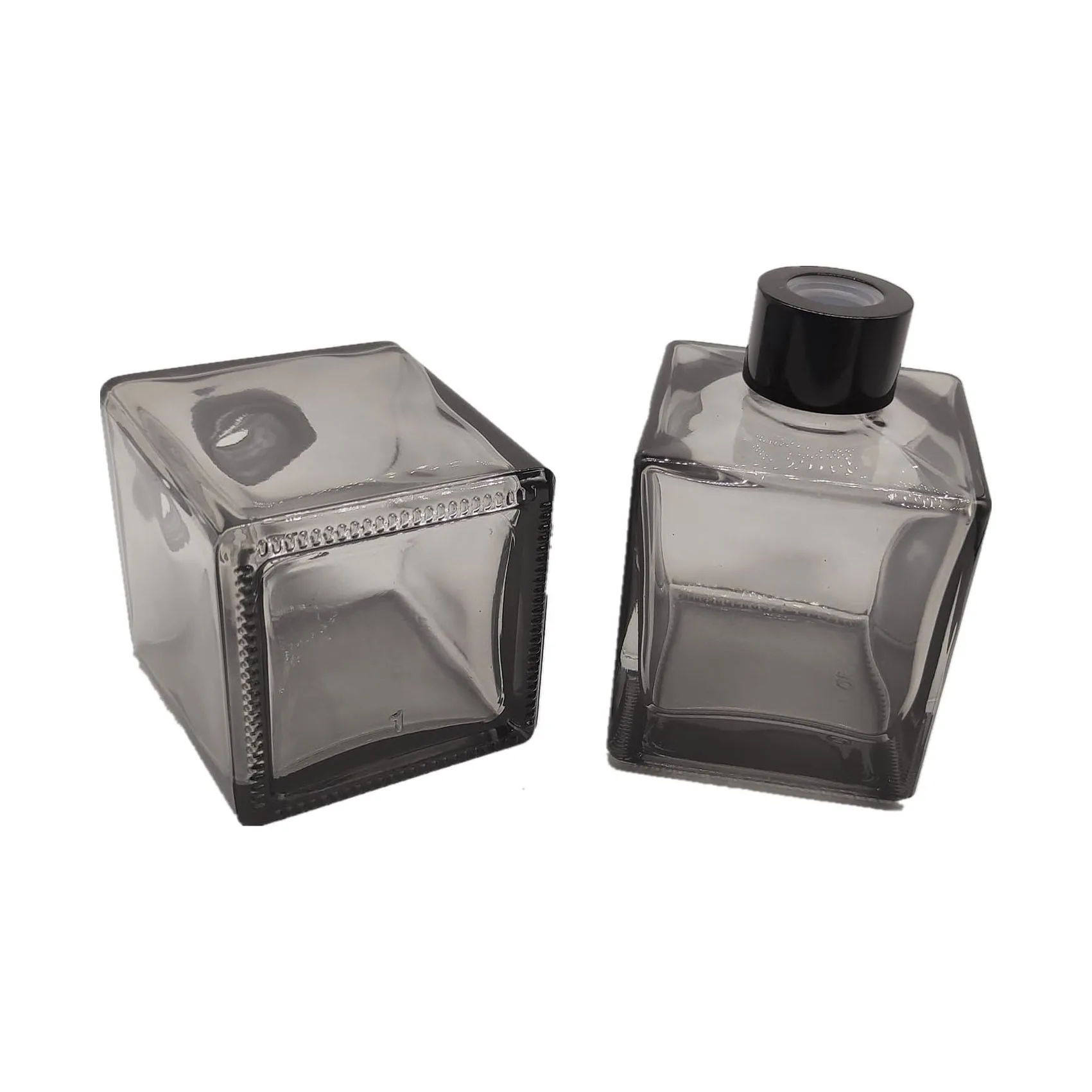 Essential Oils Reed Sticks Home Fragrance 1.7oz Empty Reed Diffuser Jar Square Glass Diffuser Bottles with Silver Caps