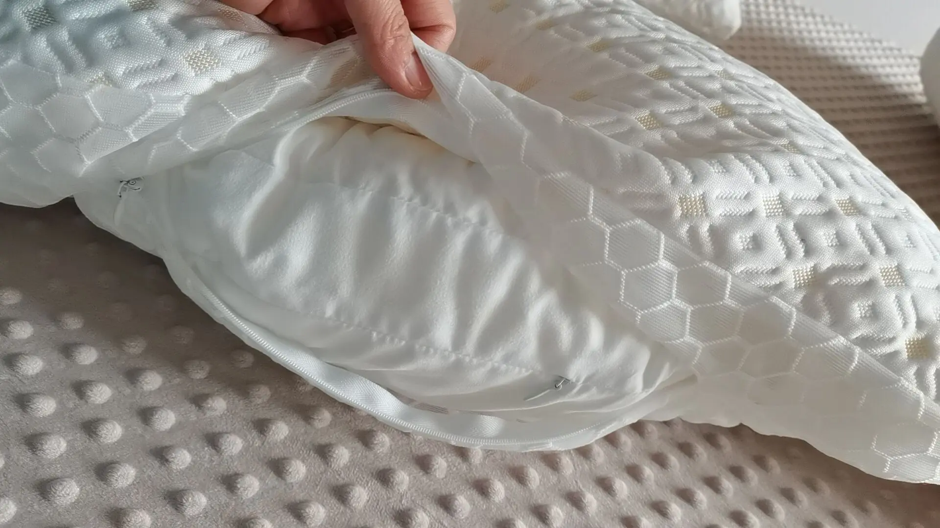 New Design Detachable with Three Parts Multifunctional Washable Memory Foam Bamboo Pregnancy Pillow