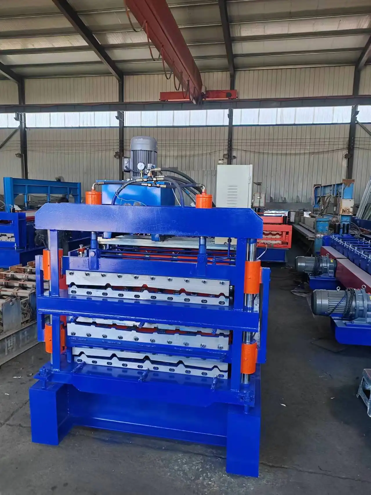 Guang Chi High Quality Full Automatic Metal Trapezoid Roof Sheet Making Machine