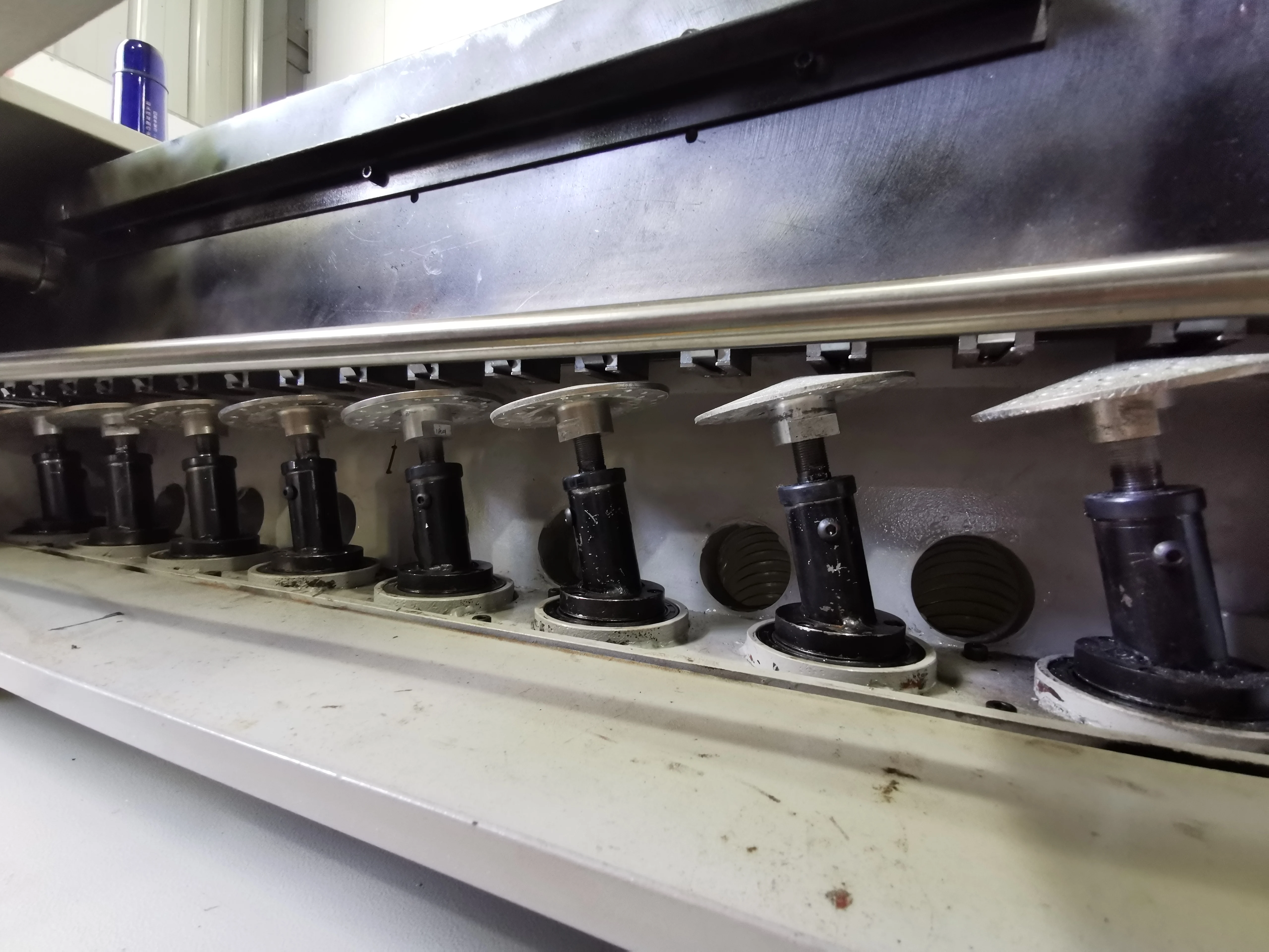 Chuangyan Automatic High Stability Trimming End Rounding Toothbrush Making Machine