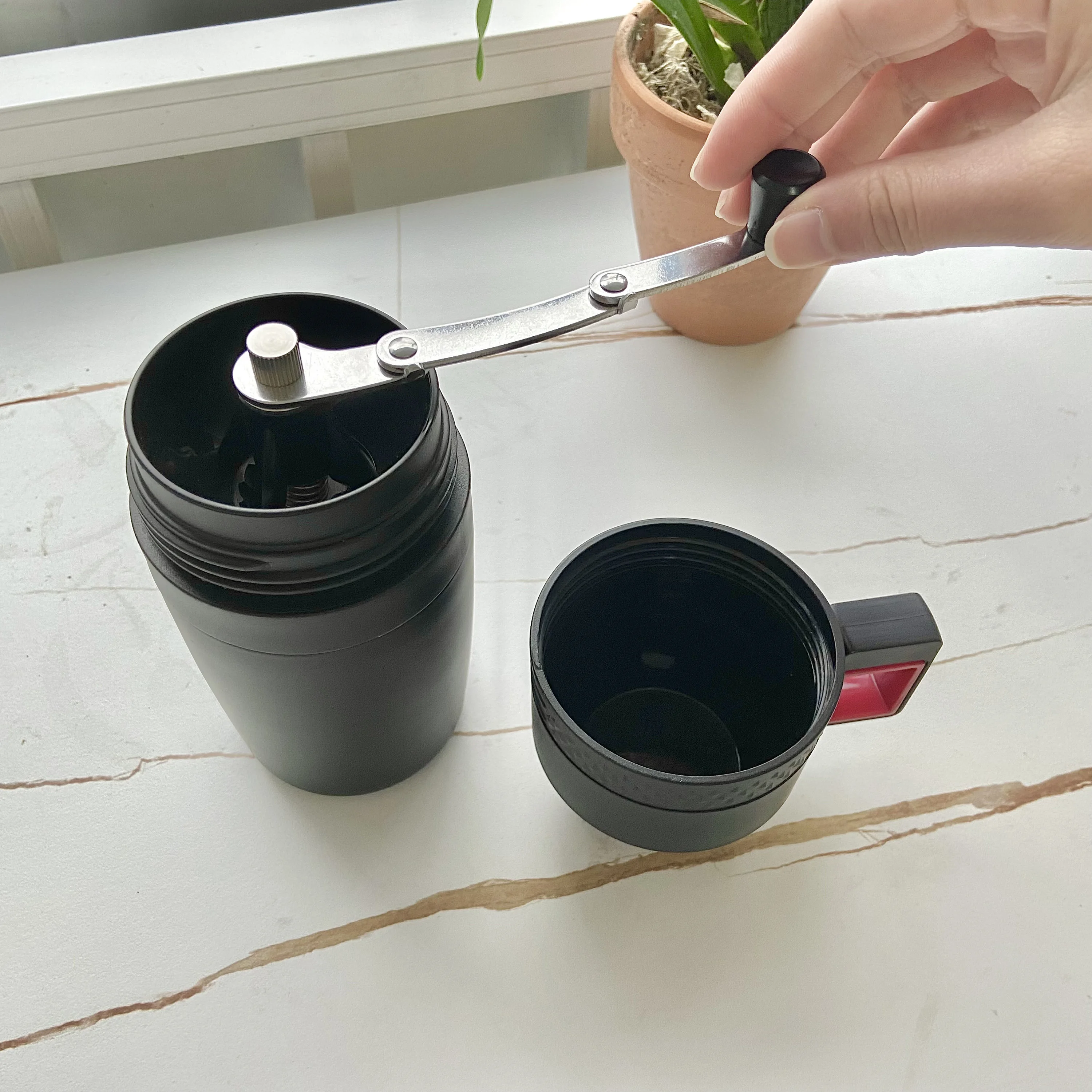 Amazon Hot Sale Hot Popular Household Stainless Steel Adjustable Portable Manual Coffee Bean Grinder