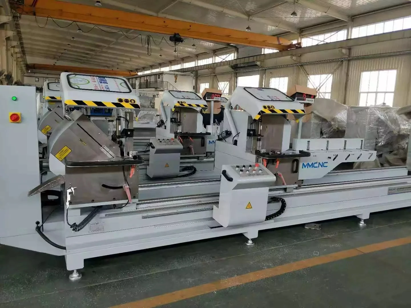 Double-head Cutting Saw    Aluminum and PVC Profile
