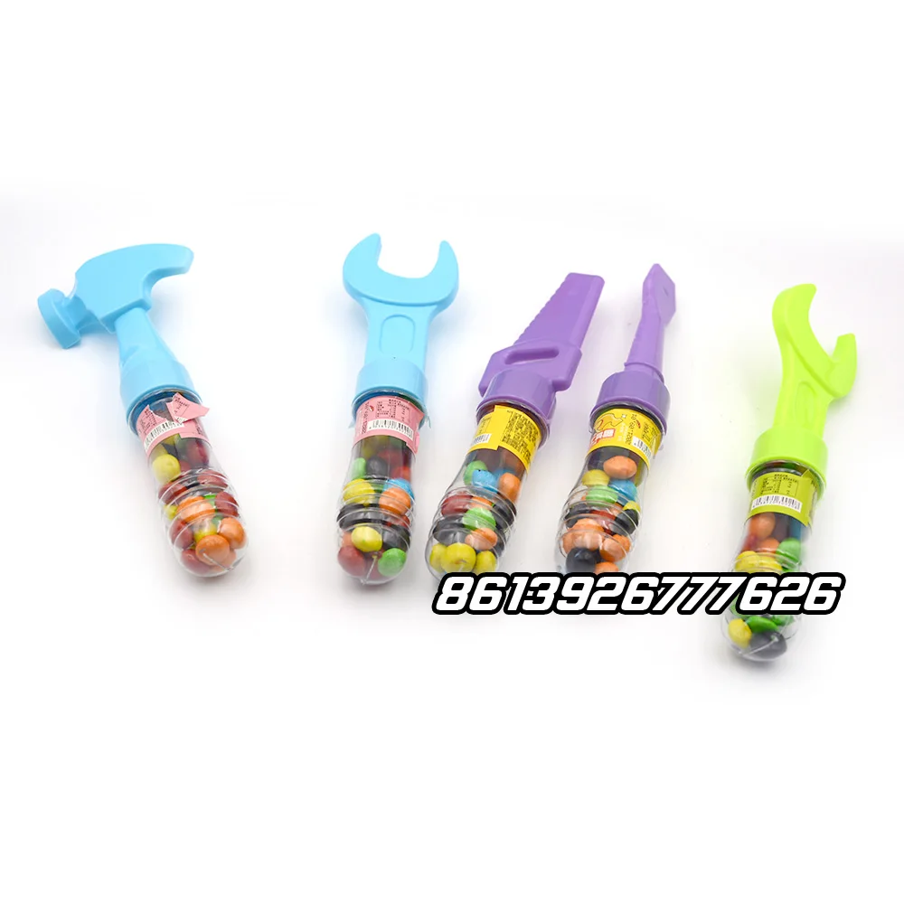 Hot Selling Plastic Tool Toy Candy with Crispy Chocolate Beans Inside