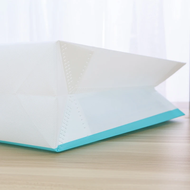 Cute cartoon fashion various specifications tote bag non-woven environmental protection packaging bag toy store can carry the ba