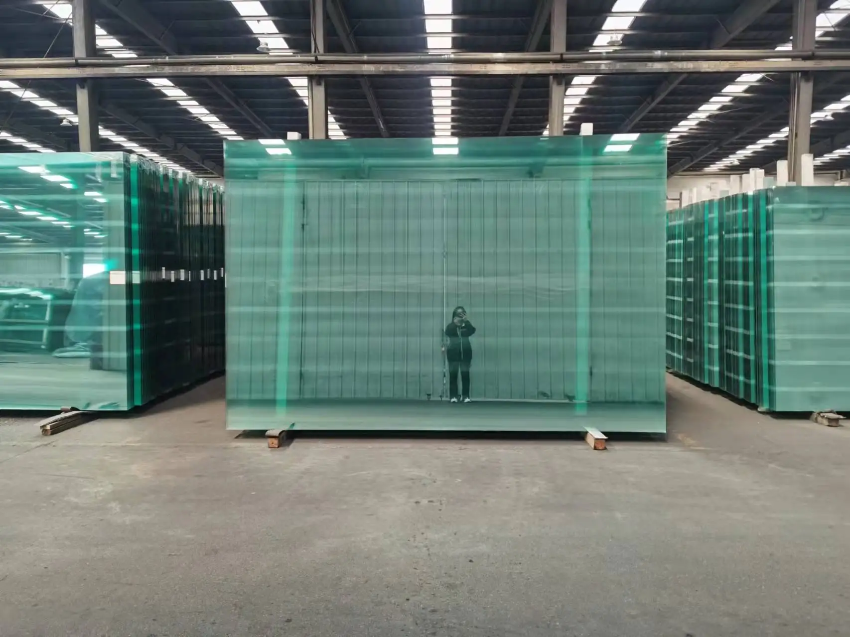 Factory price wholesale 3mm 4mm 5mm 6mm 8mm 10mm 12mm clear float glass sheet for construction and building applications