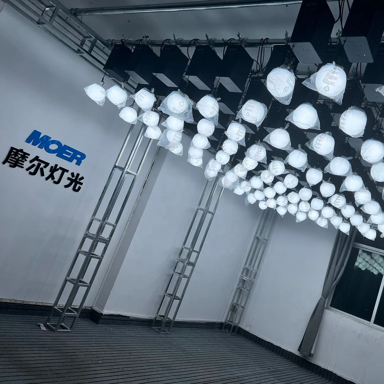 RGBW Sphere Lifting Ball led strip small kinetic light motor kinetic