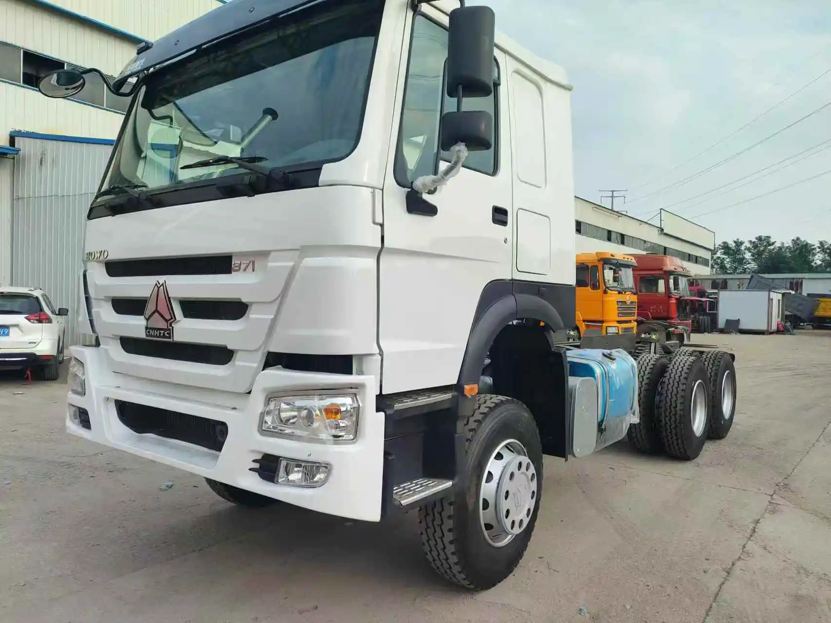 white sinotruk howo 6*4 tractor truck excellent performance with cheap price