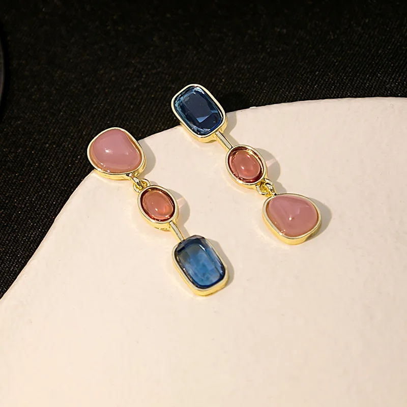 Antique High-Grade Niche Design Stud Earrings Fresh Color Tassel Stitching Fashionable High Contrast Color Pearl Jewelry Gift