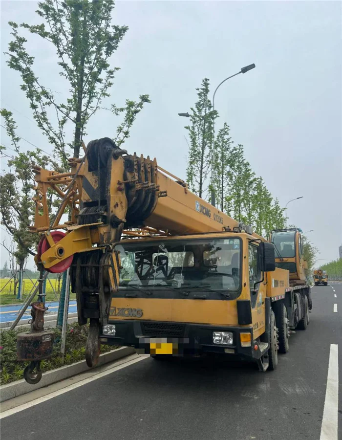 Year 2014 good condition XCM qy35k5 35 truck crane qy25k-II qy25k5-1 qy55kc qy70kc qy75kc hydraulic crane