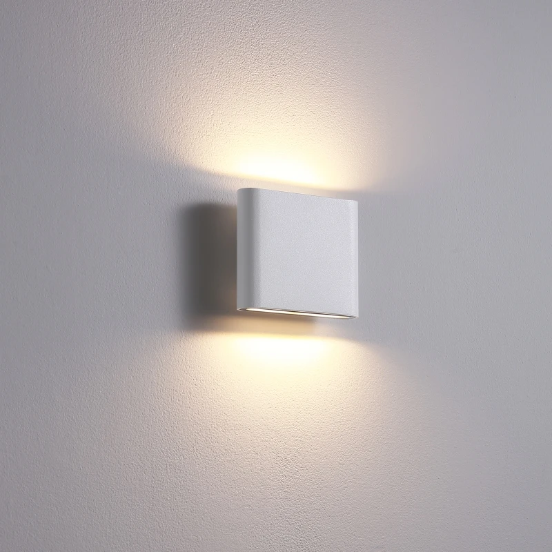 Modern style 12W up down lighting fixture IP65 outdoor led wall light