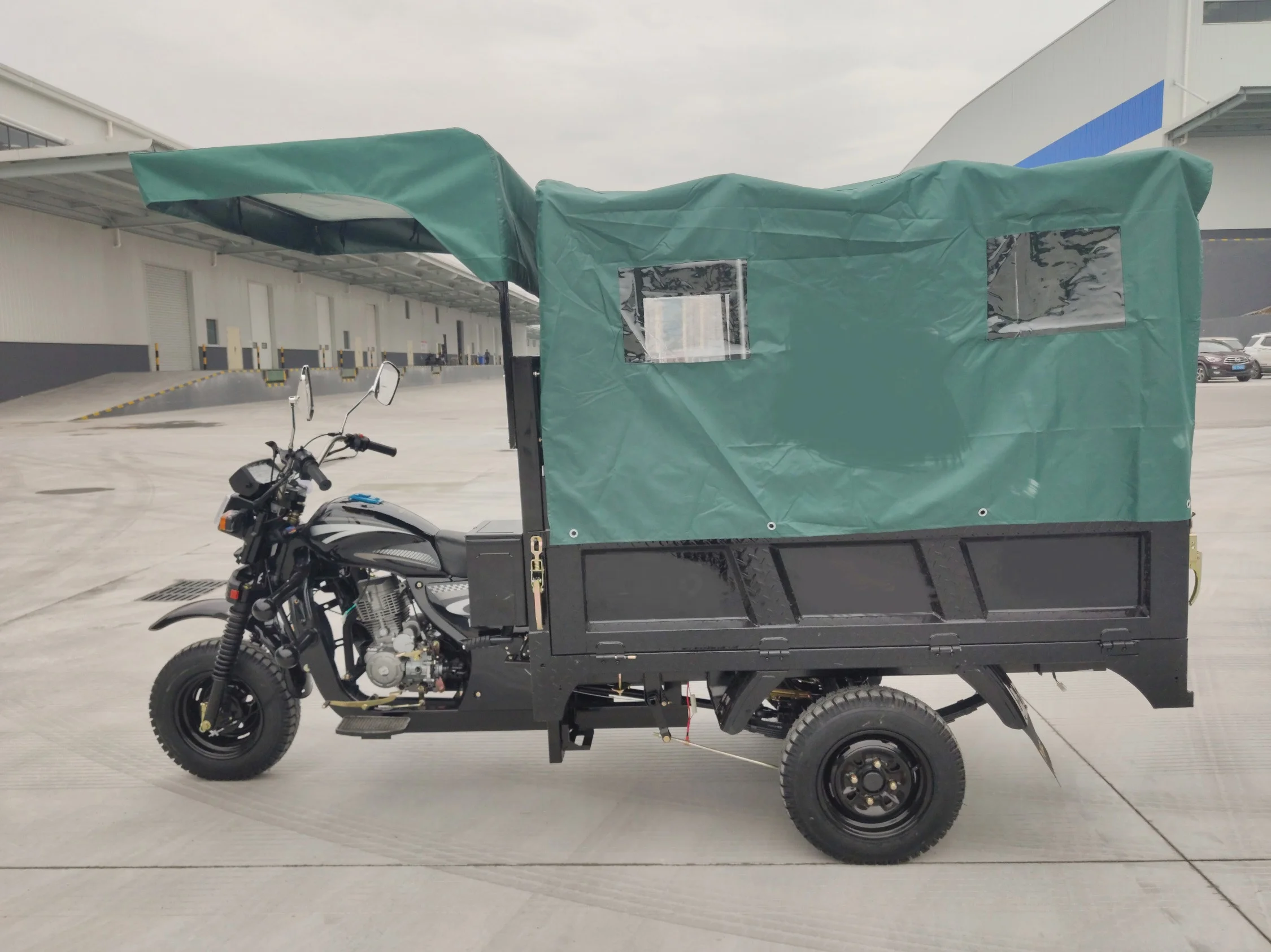 Hot 175ZH-C2 150cc 175cc 200cc 4X4 Cargo Tricycle Motorbike Freighter with Sunshade Roof Tarpaulin Tent Motors