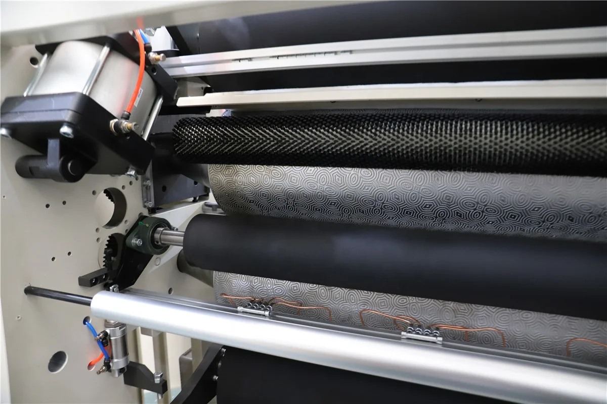 Automatic embossing cutting toilet paper manufacturing machinery price small napkin facial tissue paper rewinding making machine