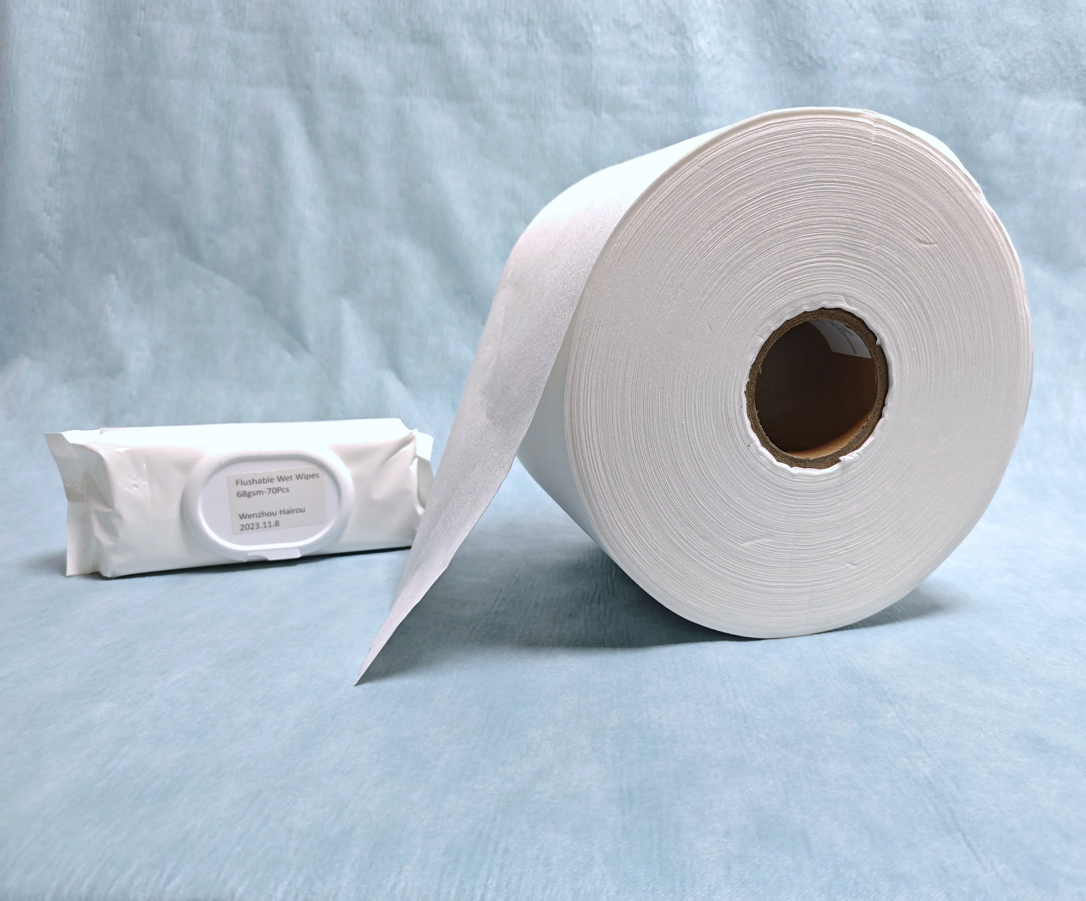 Nonwoven Wet toilet Paper Rolls Dust Remove  Wood Pulp Rayon Cleanroom Wiper Rolls
