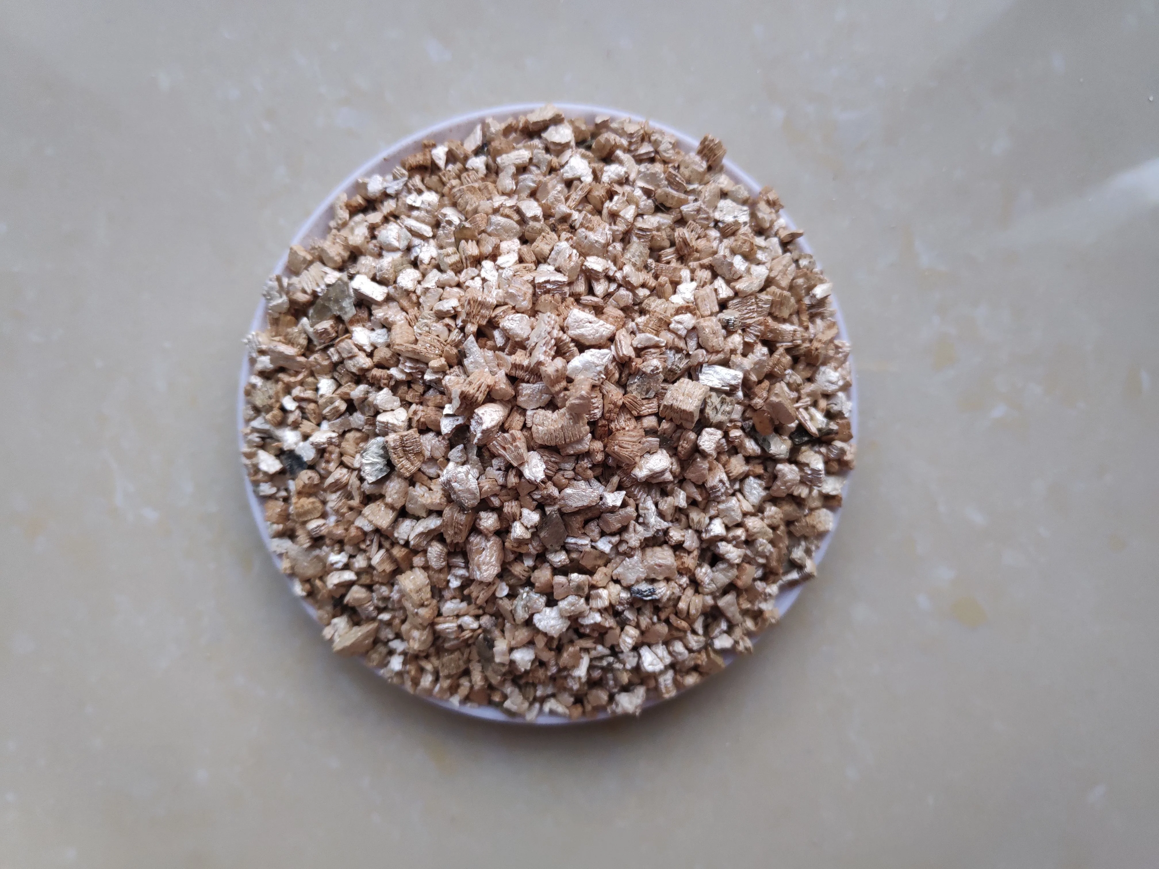 Vermiculite (18)