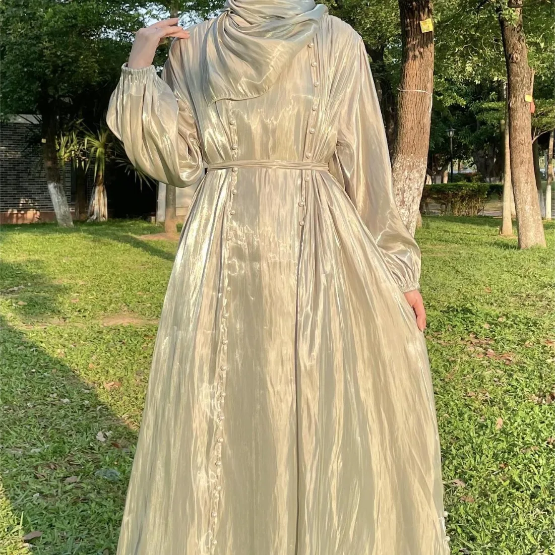 2024 U.Chic Hand Stitched Beads Abaya Dubai Dresses Bright Silk Open Front Abaya With Sleeveless Muslim Dresses For Women