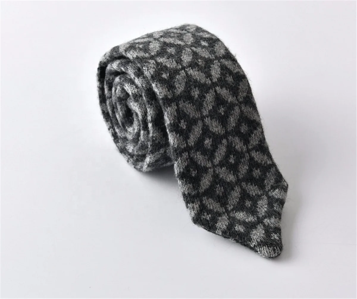 Wholesale 2024 Wool Gray Fashion nicktie Knit Formal Tie for Men Classy Necktie Fashion for suit business wedding casual Party