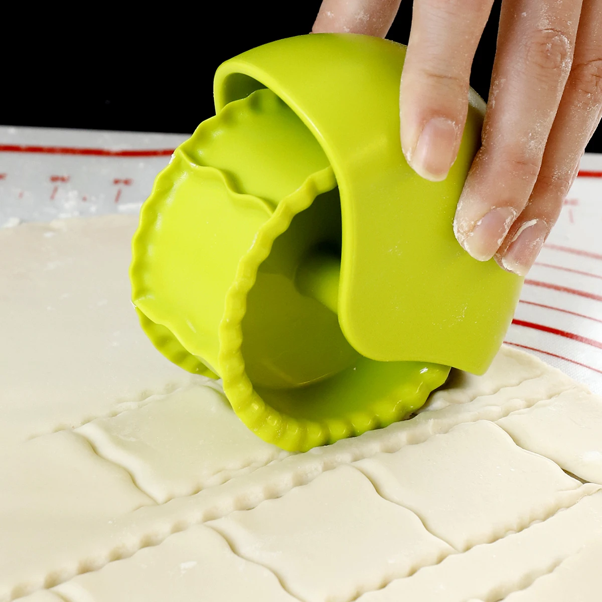 Kitchen baking tool cookie cutter roller for pie crust pastry crimping wheel