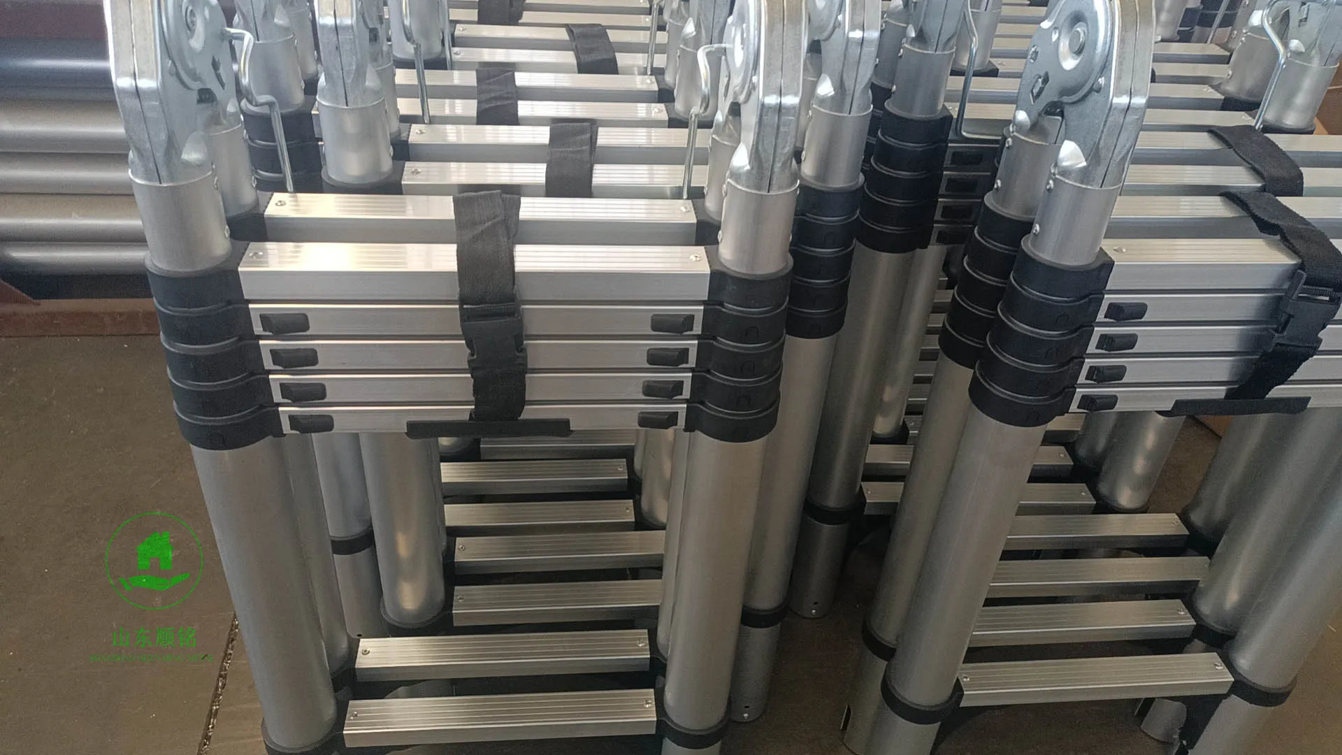 Heavy-Duty Retractable Aluminum Telescopic Ladder Modern Loft Industrial Design Durable Folding Step for Libraries