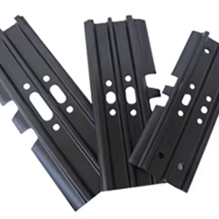Track Chain Assembly for Excavator Undercarriage Spare Parts PC200-5 PC200-6 PC200-7