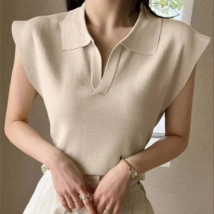 French High-End European American V-Neck Sleeveless Knitted Vest Black Slim Interior with Polo Collar Ice Silk Winter Style