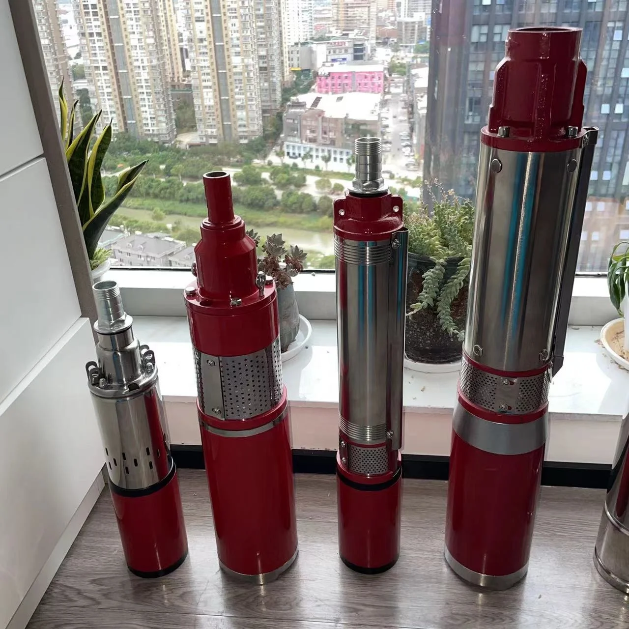 Мини 12V DC щеточный тип солнечной энергии глубокий скважинный насос