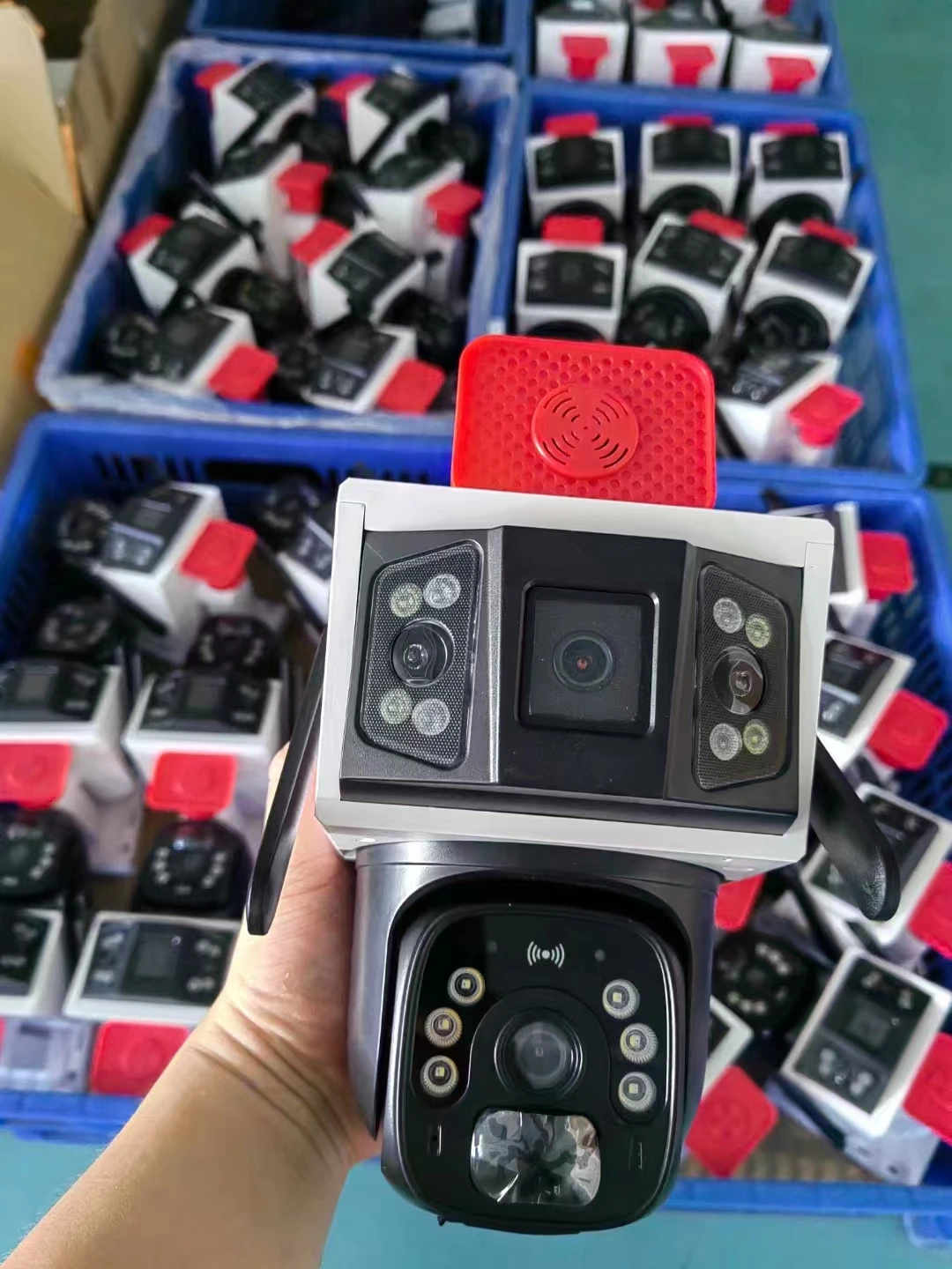 Solar Power System of CCTV camera  with battery Security camera 4G wifi network all in one connect mobile app monitoring