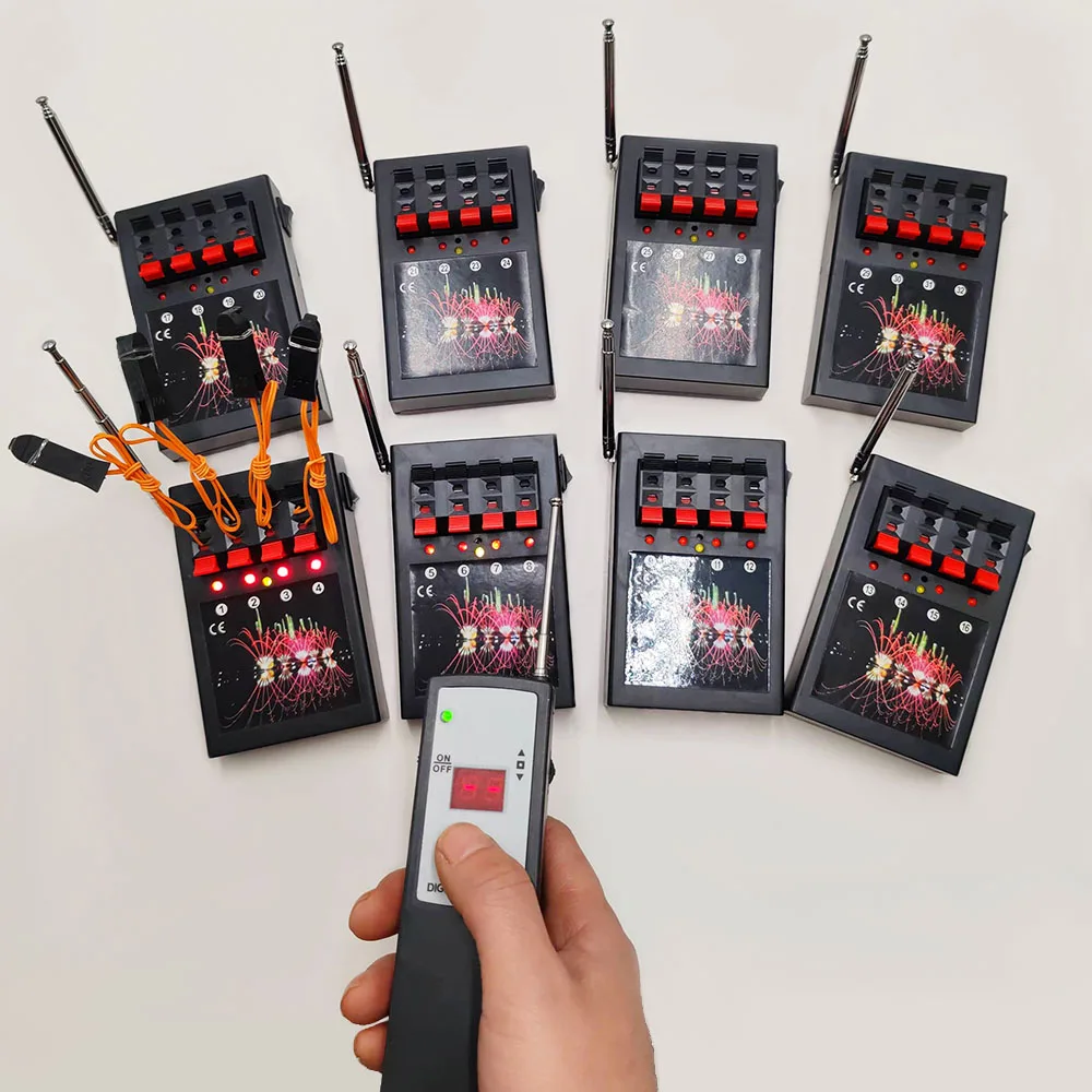 Low cost 4 channel with one receiver wireless remote control fireworks firing system for celebration parties