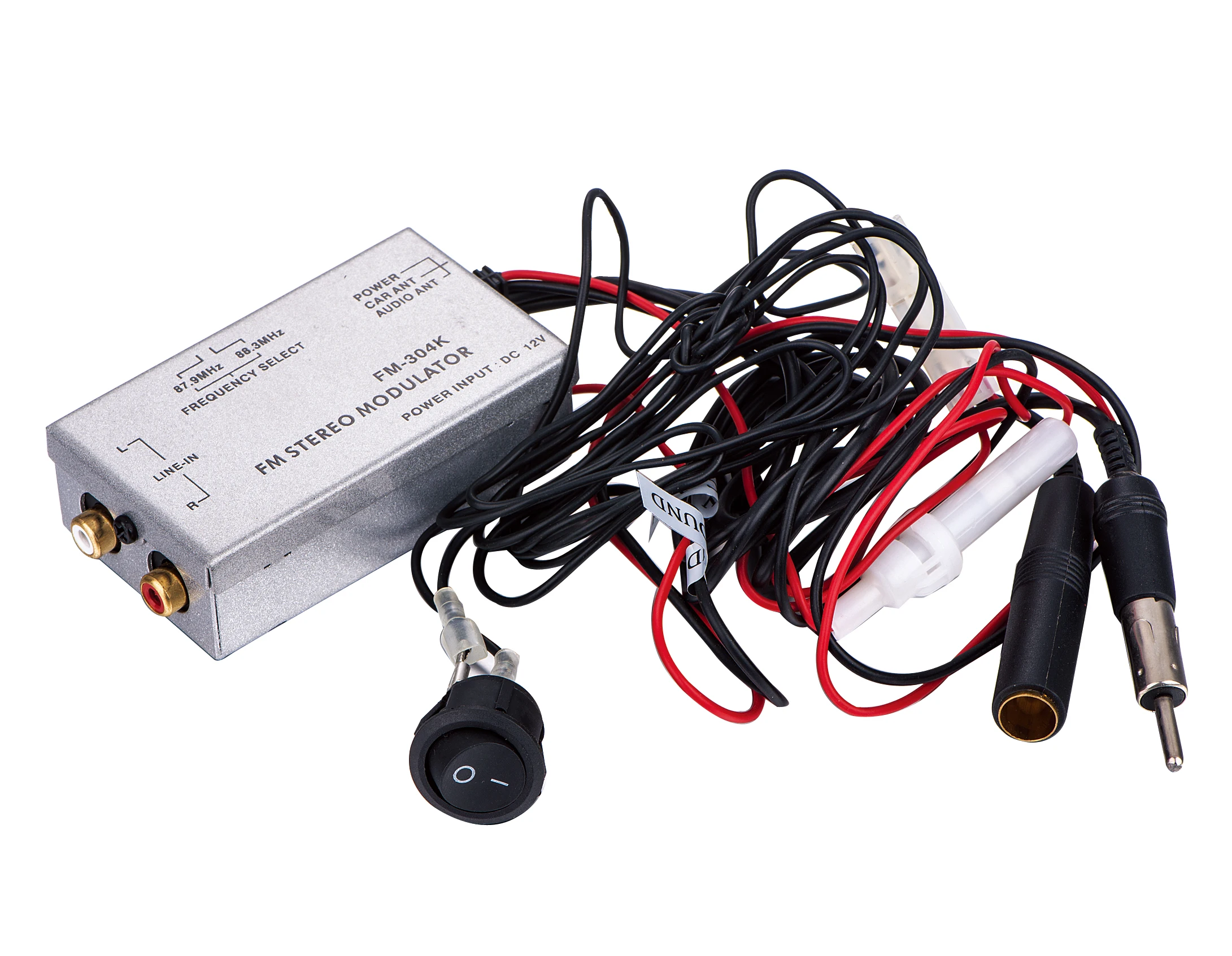 China Factory Radio Stereo Wired Fm Modulator Rca Aux Input Audio Adapter Converter