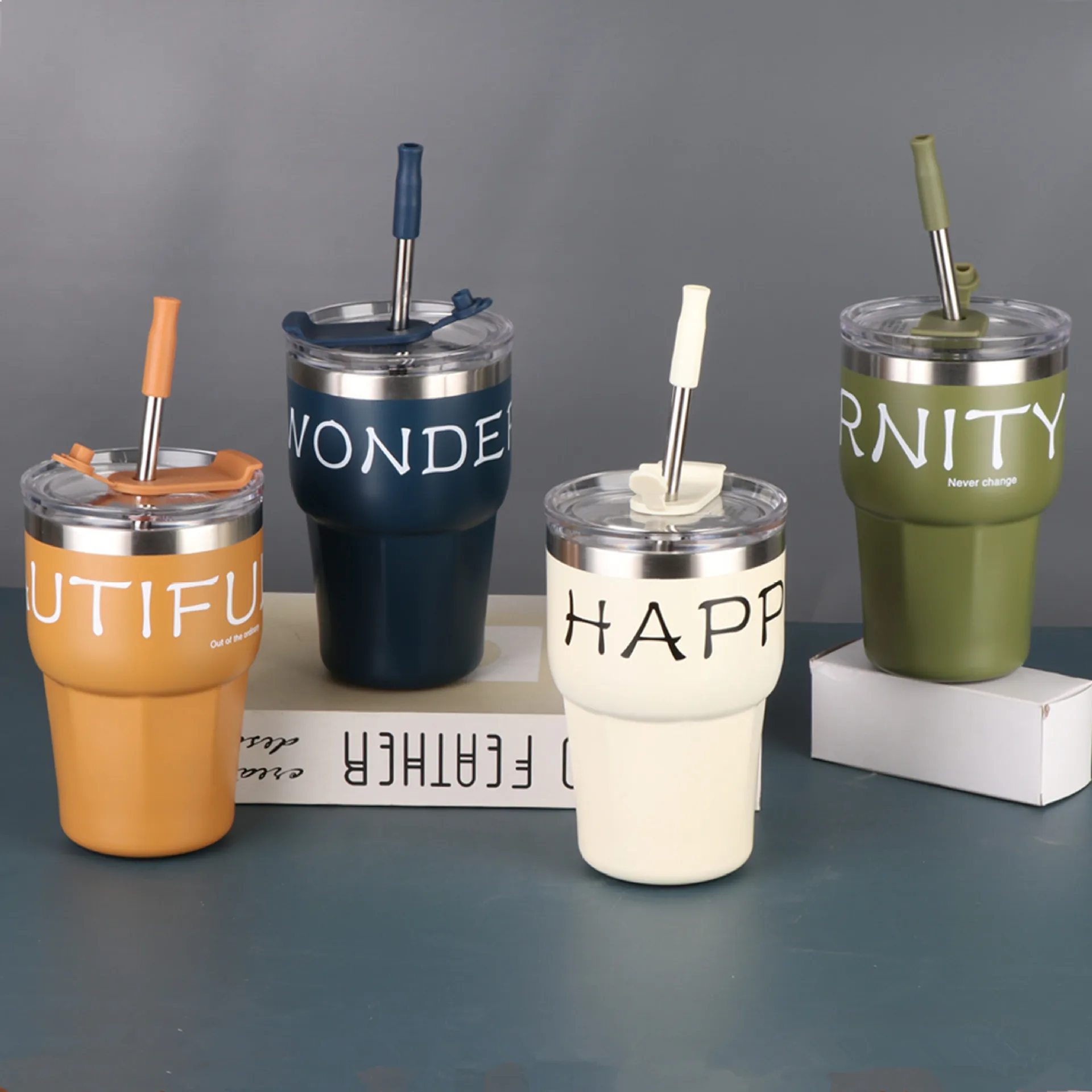 600ml Travel Grip 304 stainless steel  Insulated Cups Portable Custom Coffee Mugs with Logo Vacuum Double Wall with handle lid