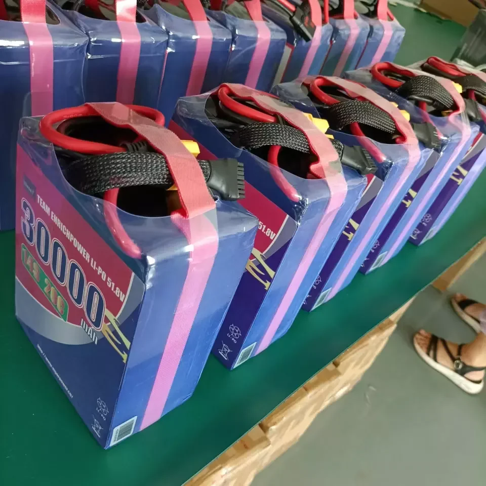 Высокая плотность 300wh/kg 6s 12s 14s 24s твердотельный 30Ah 30000mAh полутвердотельный литий-ионный