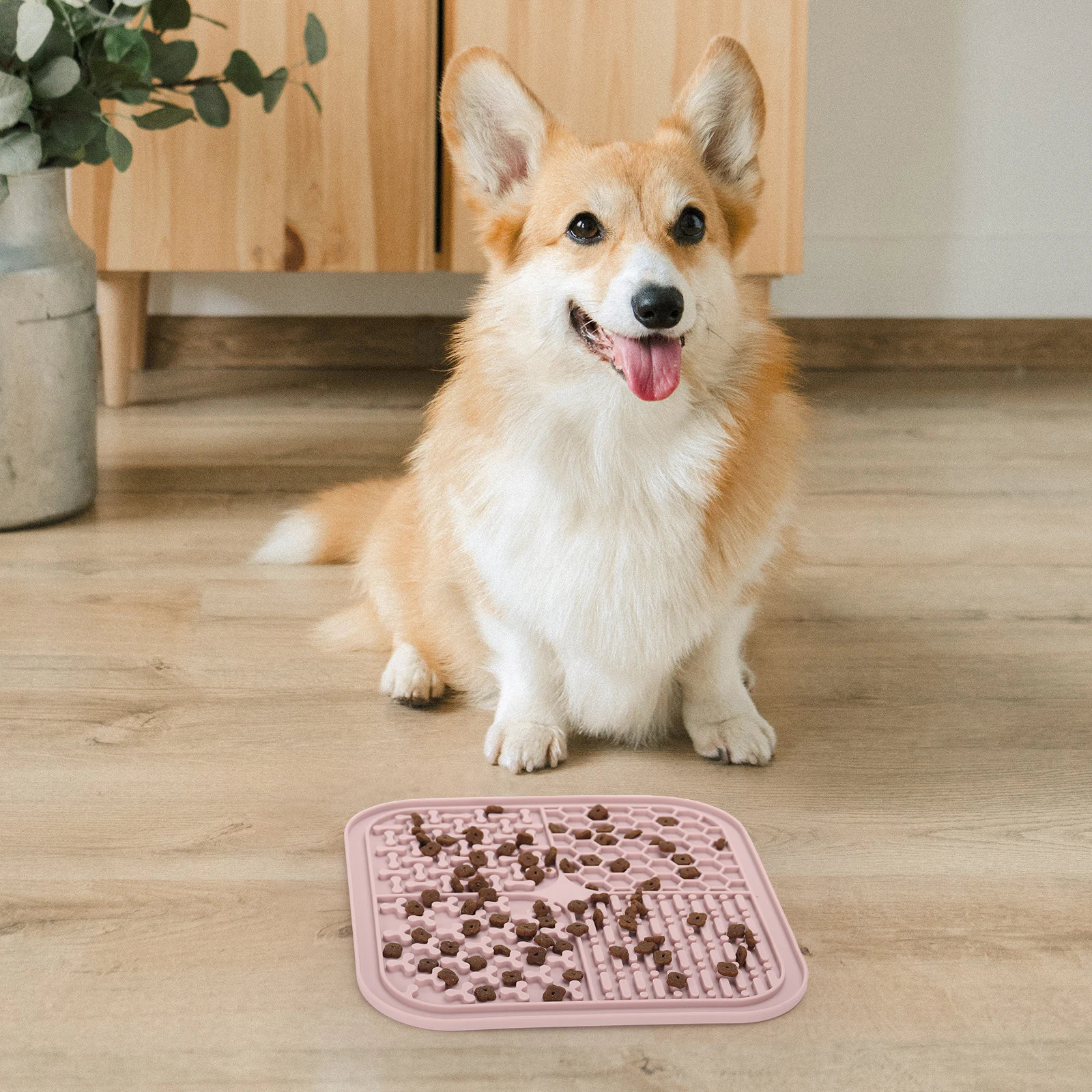 Hot Sale Eco-Friendly Silicone Pet Lick Mat silicone bowl dog with Slow Feeder for Water Food Pet Bowls