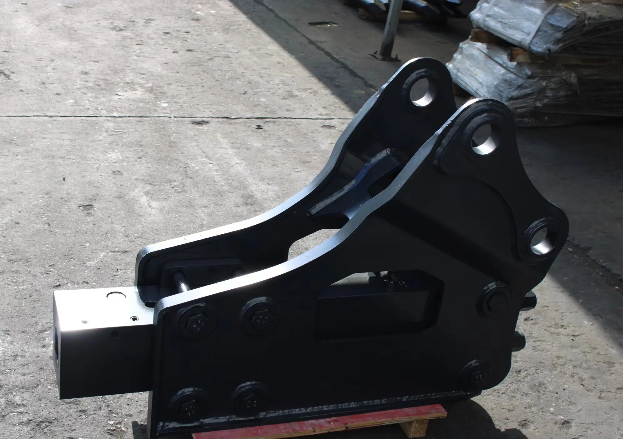 hydraulic excavator hammer with 68mm diameter chisels  Zosin 680 hydraulic breaker