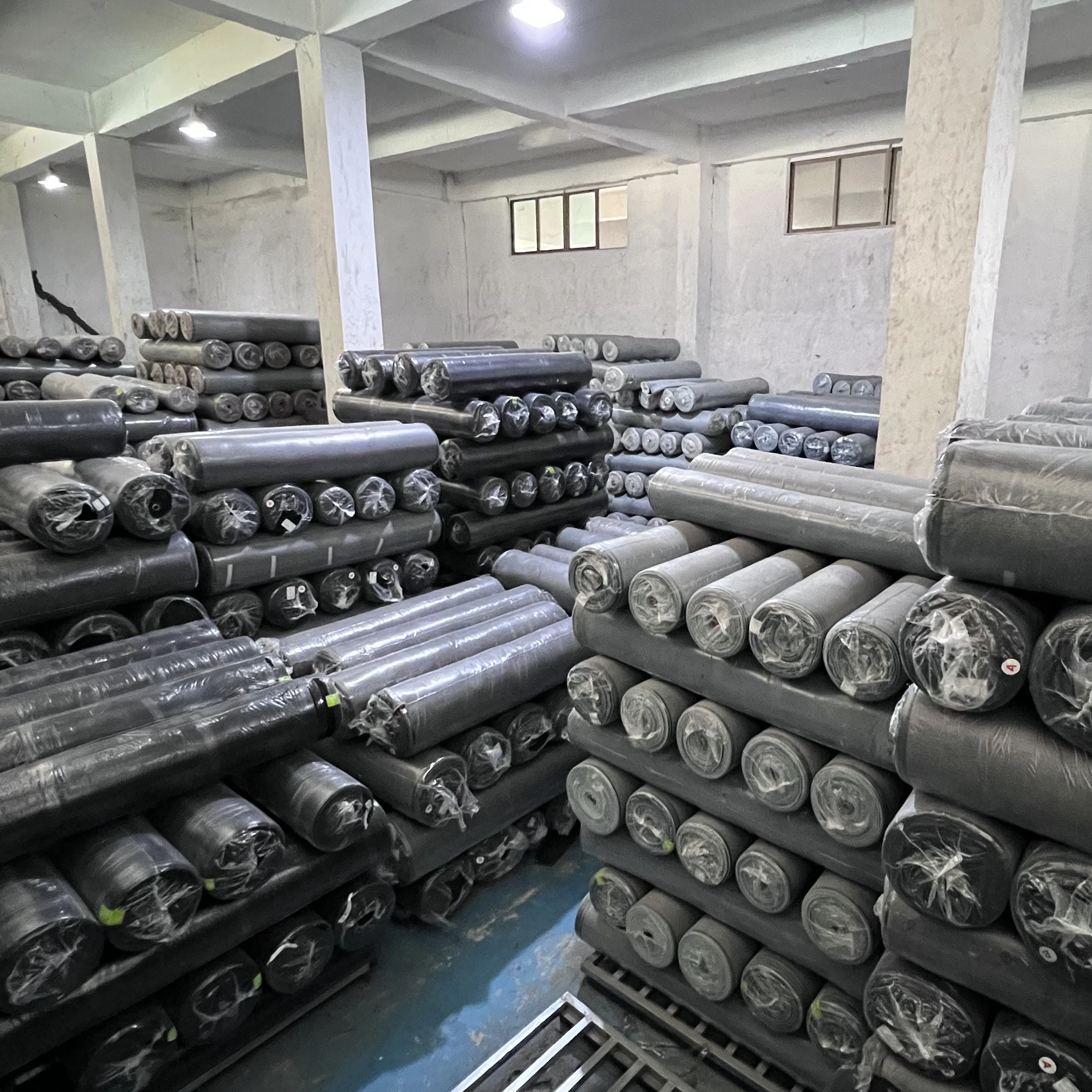 10.5oz Blue Cotton Elastane Skinny Jeans Cheap Denim Fabric Roll