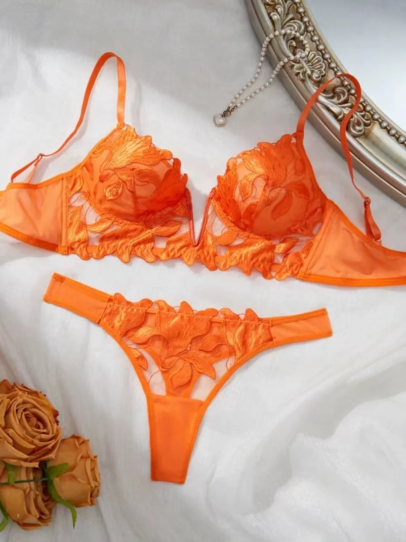 Wholesale New Arrival Design Hot selling Underwear Set Lace 2 Piece Push Up Bra Panty Women Lingerie Sets Sexy Lingerie Women