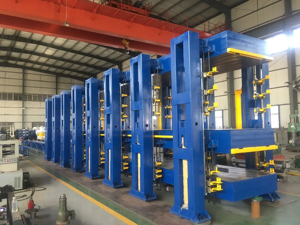 High Pressure discontinuous pir/pu polyurethane panel machine