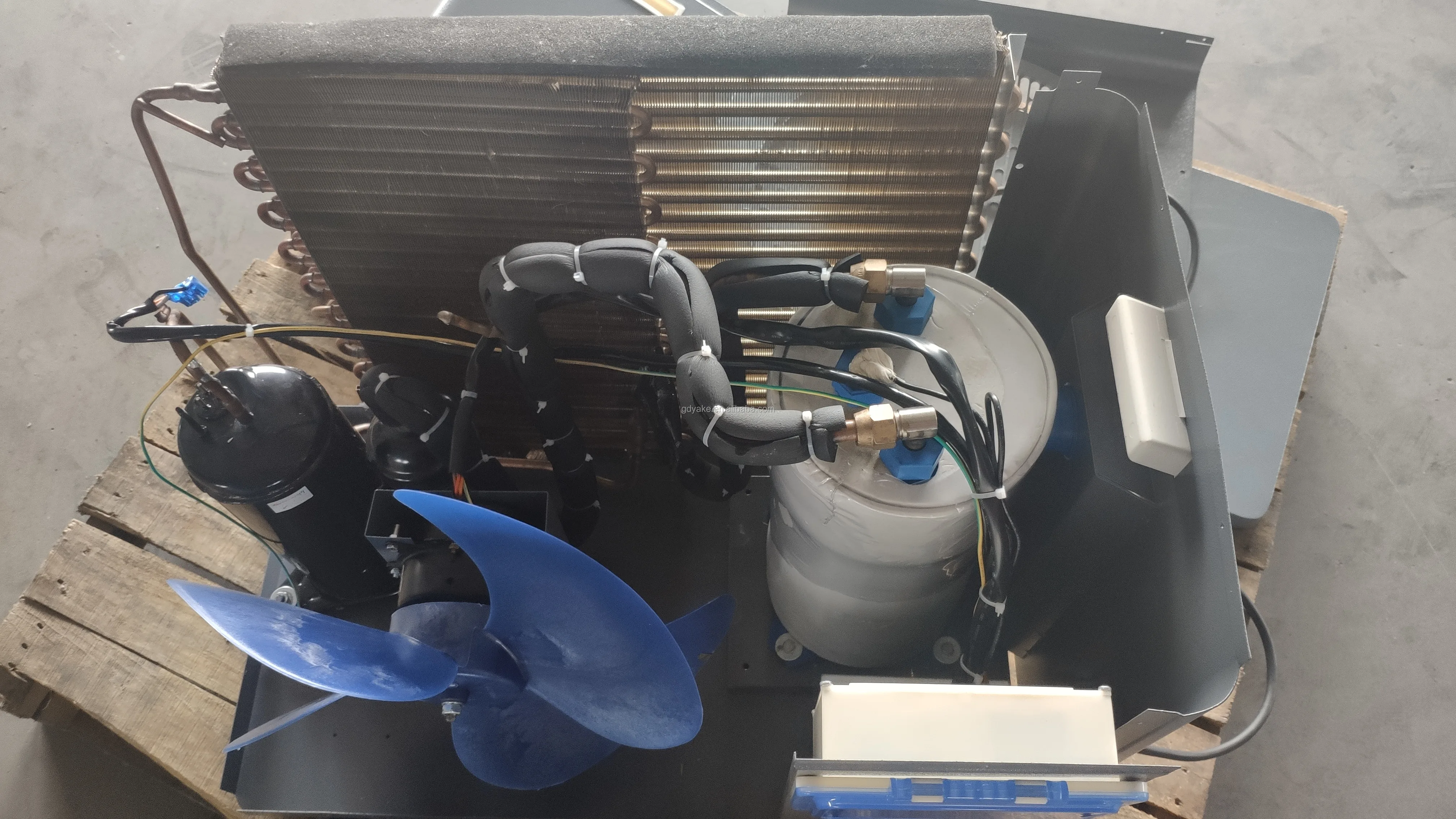 Provide Customized Aqua Chiller Environmentally Friendly Aquarium Cooled Chiller Machine